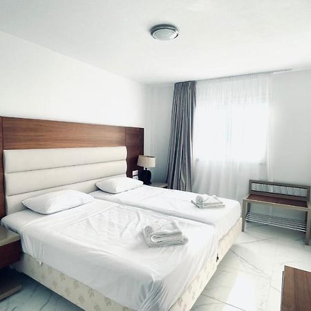 Fotoxenia Luxury Apts Paralímni Eksteriør bilde