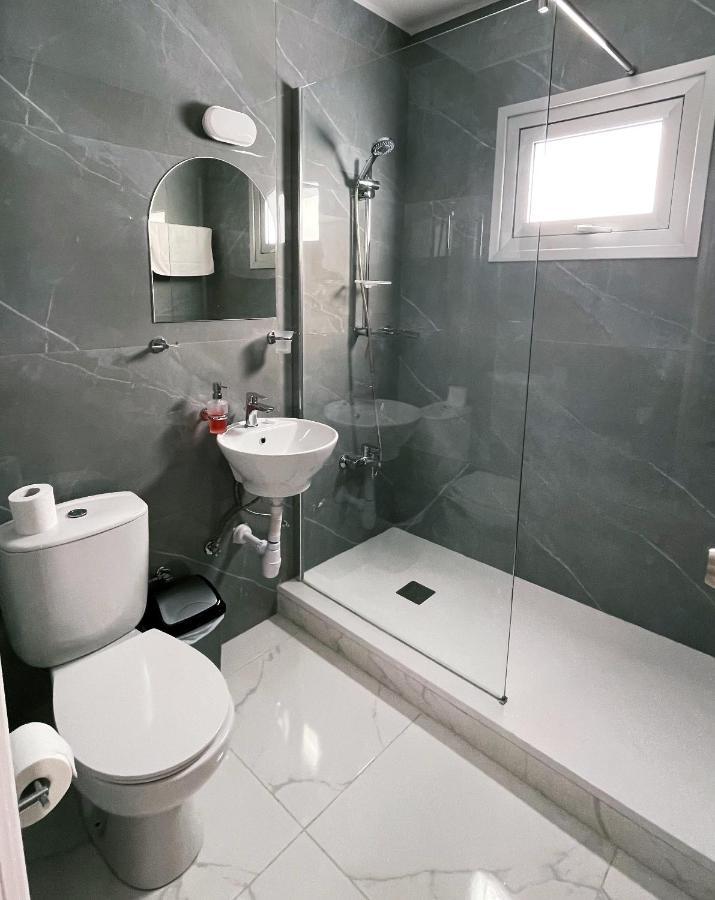 Fotoxenia Luxury Apts Paralímni Eksteriør bilde